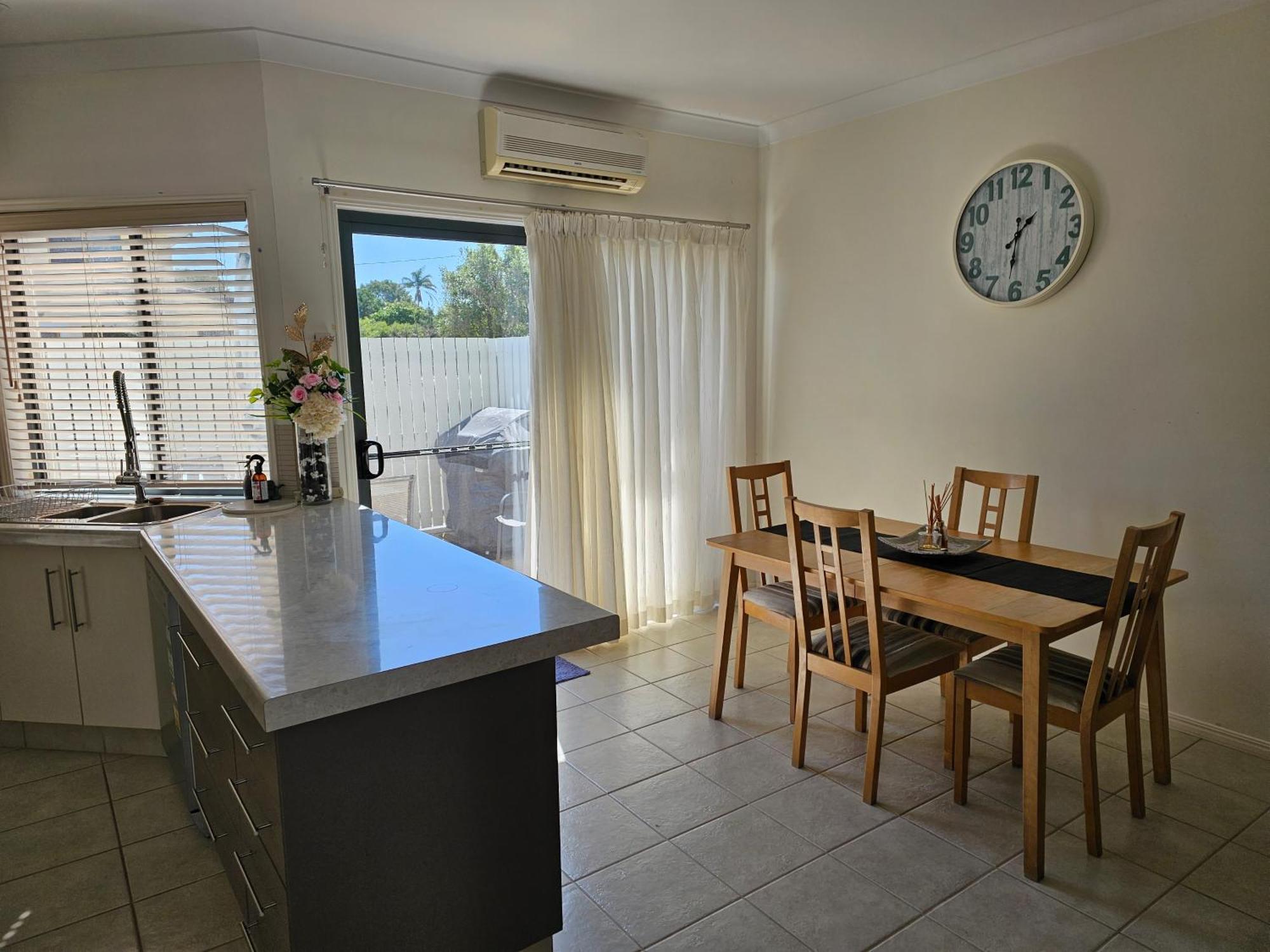 Koola Beach Apartments Bargara Dış mekan fotoğraf